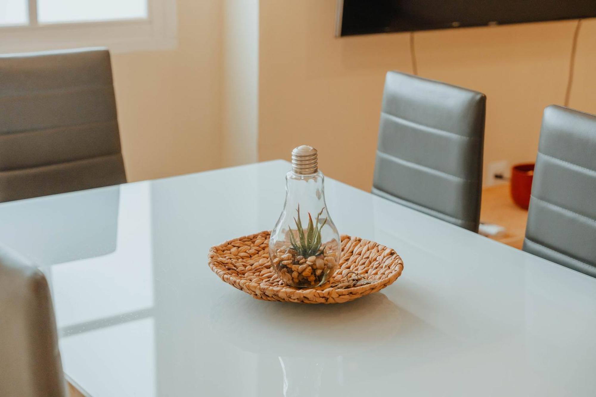 Gran Apartamento De 3 Habitaciones Junto A La Catedral Малага Екстериор снимка