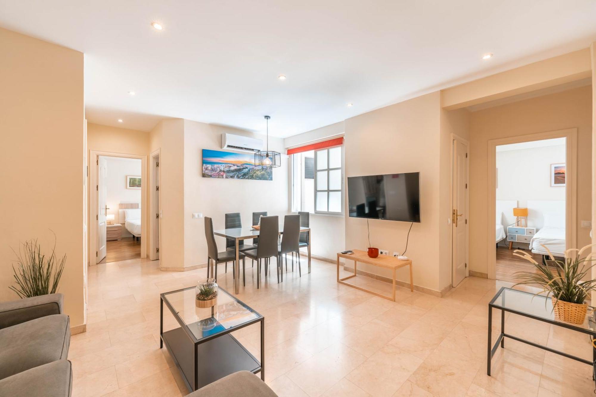 Gran Apartamento De 3 Habitaciones Junto A La Catedral Малага Екстериор снимка
