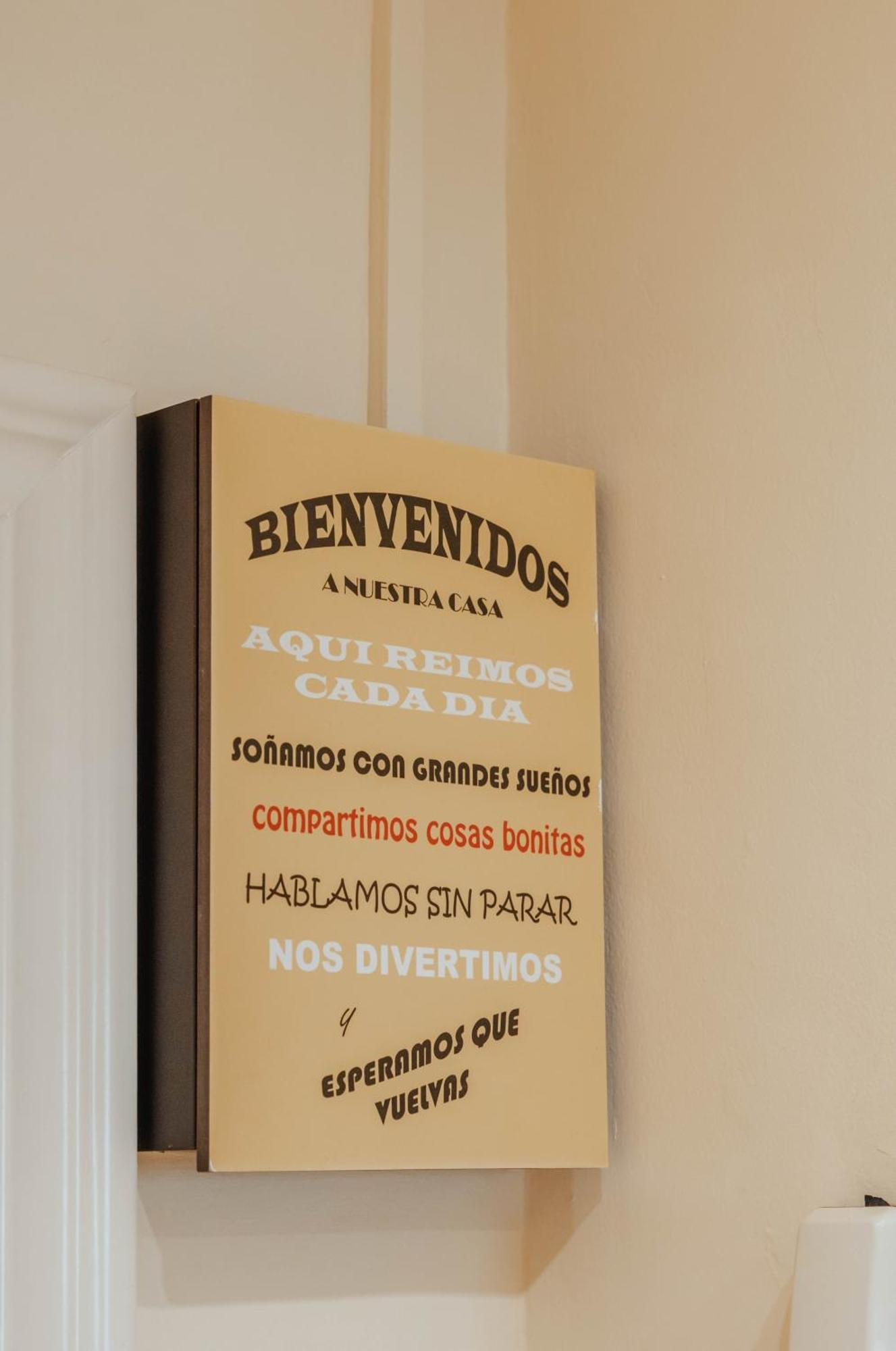 Gran Apartamento De 3 Habitaciones Junto A La Catedral Малага Екстериор снимка